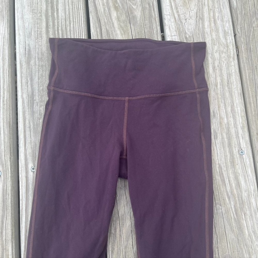 ** Athleta Leggings Sz XS Maroon Purple Salutation 7/8 Tight High Waist - Picture 5 of 9